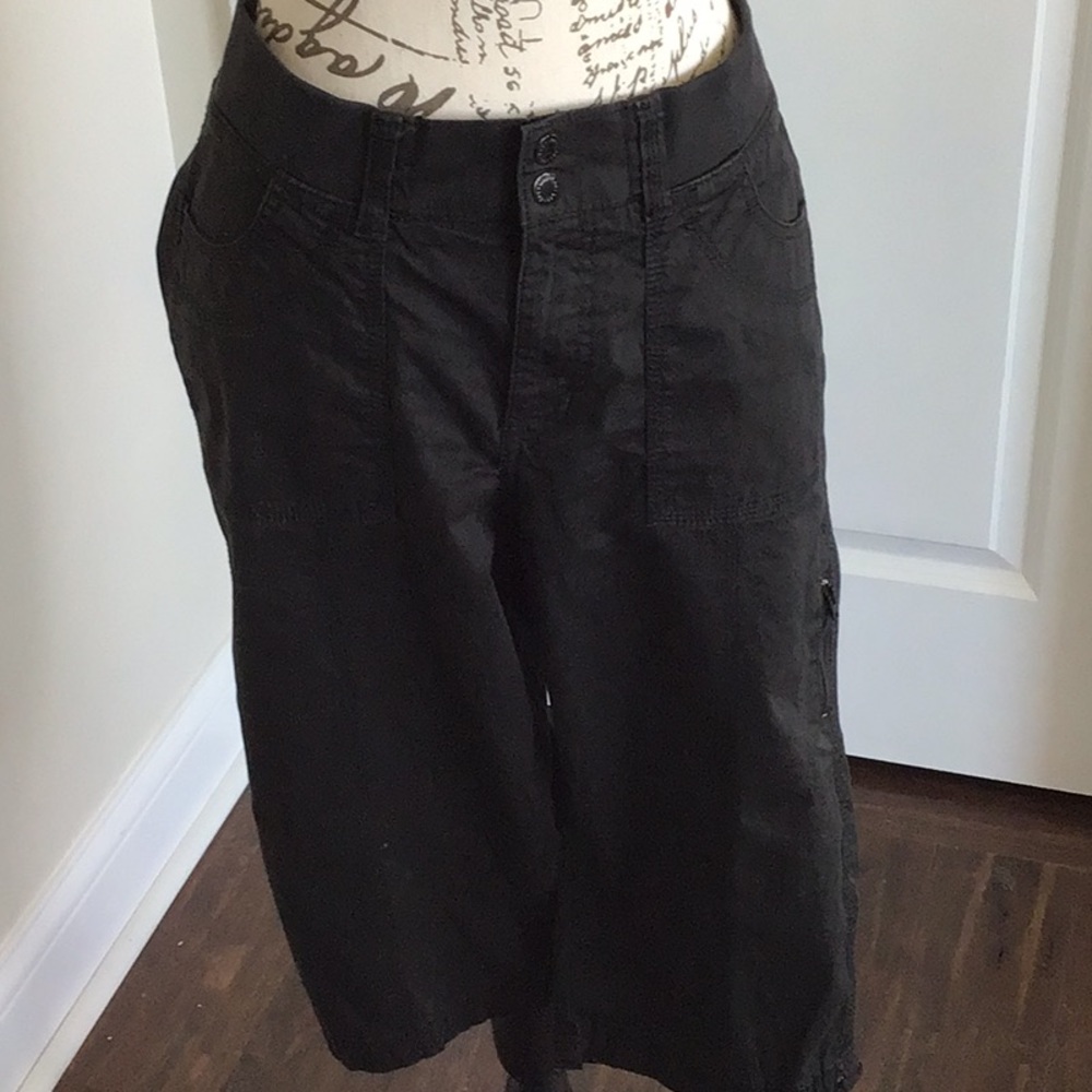 Lee 1889 Relaxed Fit black cargo cropped wide leg pants Sz 10